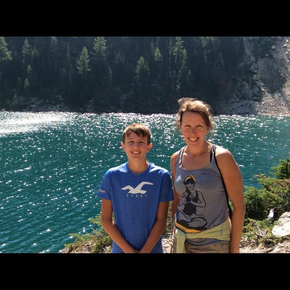 Meet your Posher, Dee - Picture 1 of 1